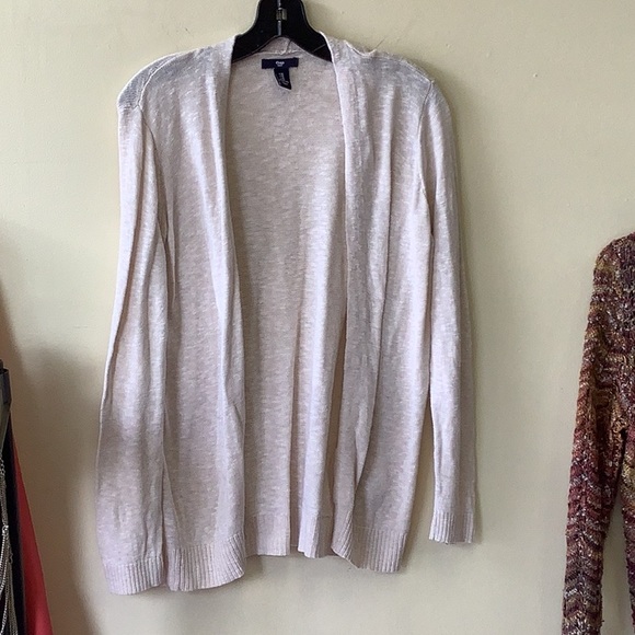 GAP Sweaters - Gap cardigan sweater size M.